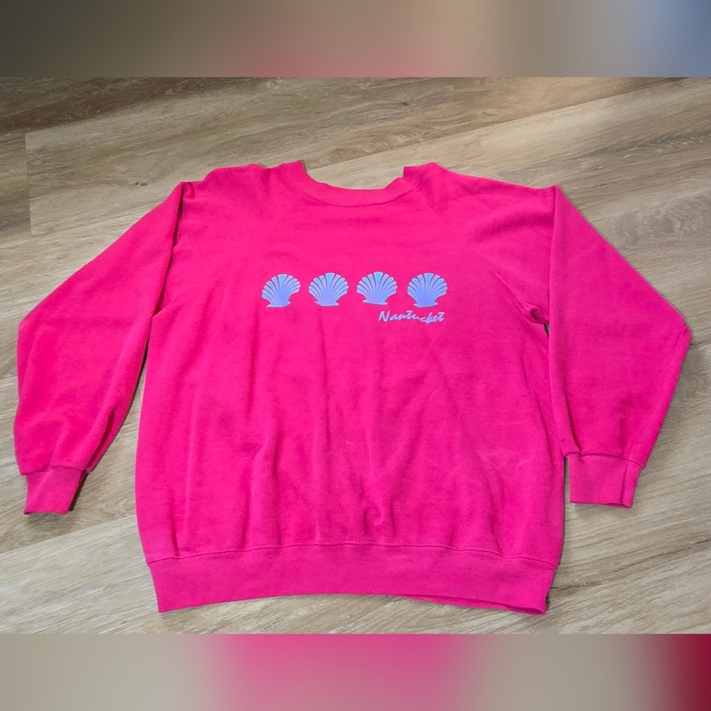 Vintage Nantucket Sweatshirt with Shell Design